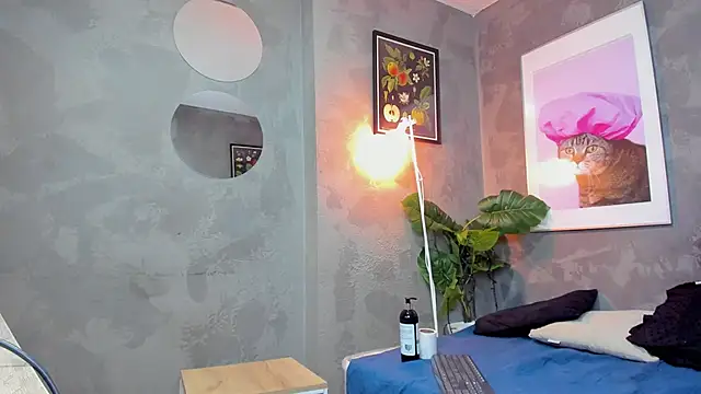 MiaNyxara_dh's cam snapshot