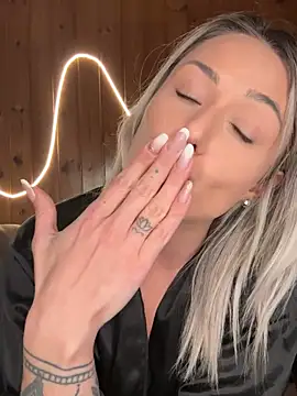 petrouchkaaa_ live sex cam