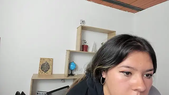 LinaBrowm's cam snapshot