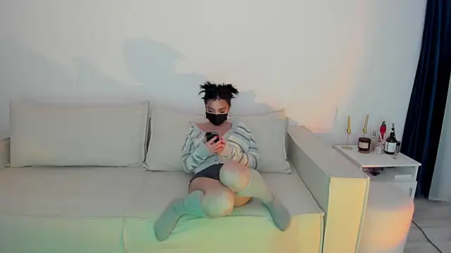 DeferentUproar's cam snapshot