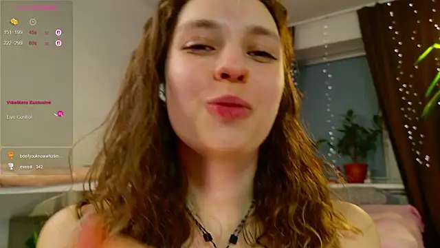 your_lunalike's cam snapshot