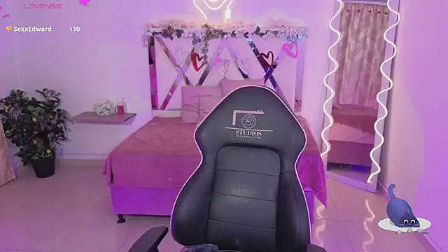 ZURY_TAY's cam snapshot