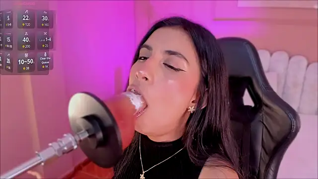 zia_cooper's cam snapshot