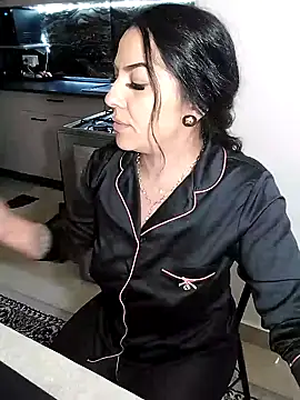 hot-babygirl's cam snapshot