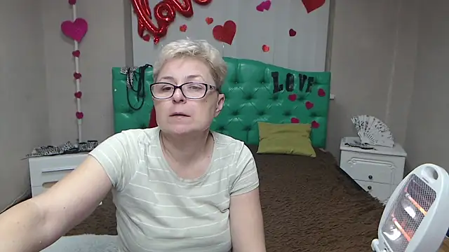 EmiliaGree's cam snapshot