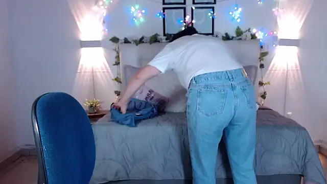 Megan_05_'s cam snapshot