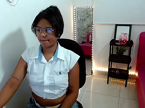 Shawnycarson's cam snapshot