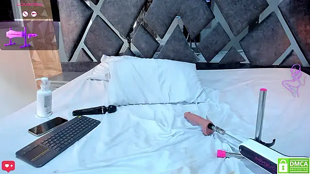 Selene__Lopez_'s cam snapshot