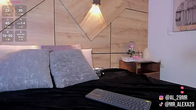 sussan_fox_'s cam snapshot