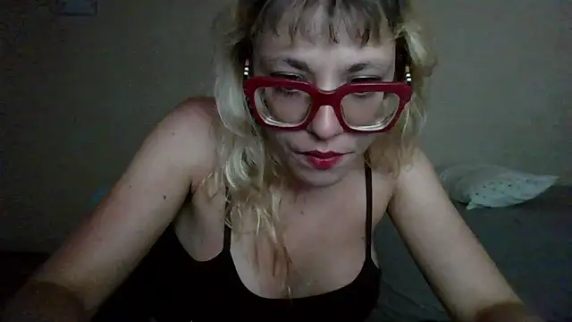 BlondieTami's cam snapshot