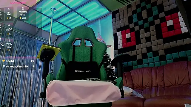 LeilaReal's cam snapshot