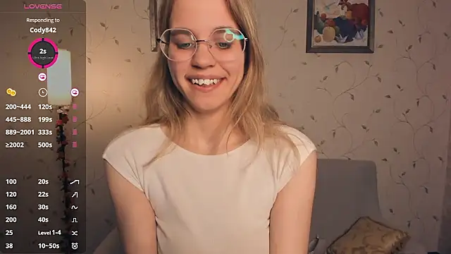 JoanBaggott's cam snapshot