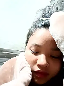 Pretty-haert's cam snapshot