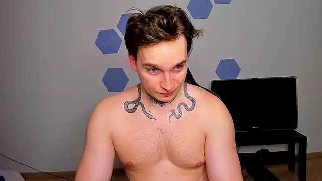 Chris_Tyson's cam snapshot