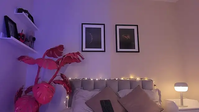 Violetta_Nur's cam snapshot