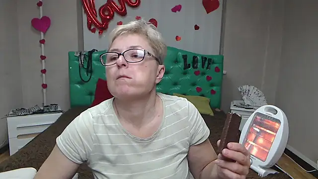 EmiliaGree's cam snapshot