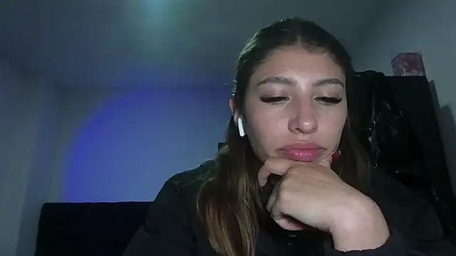 AliceTeenager___'s cam snapshot