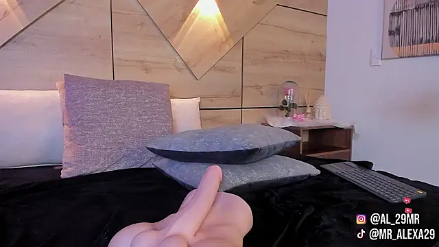 sussan_fox_'s cam snapshot