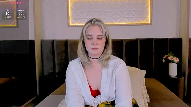 SusanBev's cam snapshot