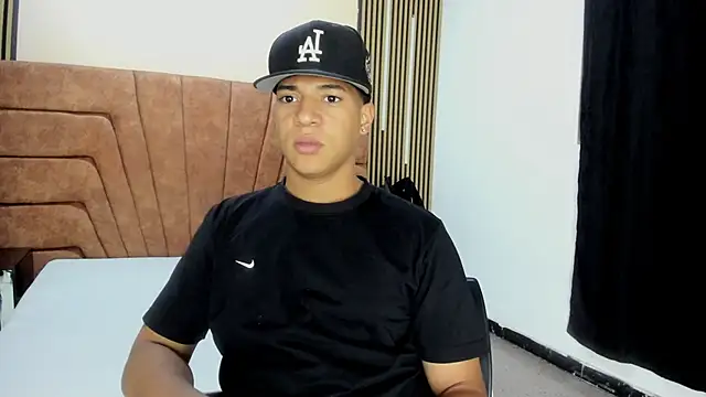 MATHY_ROBERT live sex cam