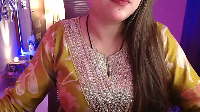 Mitikaa live sex cam