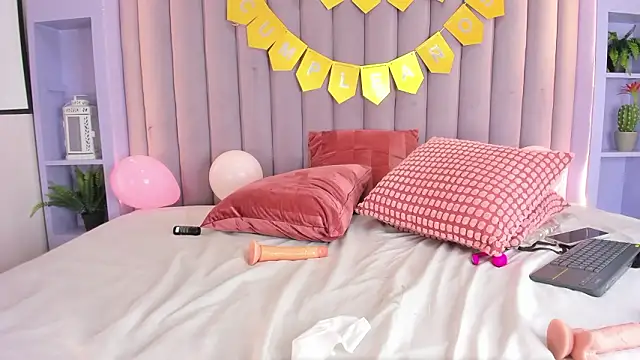 NicoletCherry__'s cam snapshot