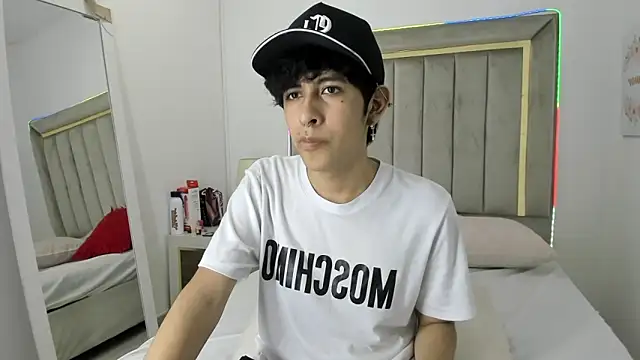 julian_xx live sex cam