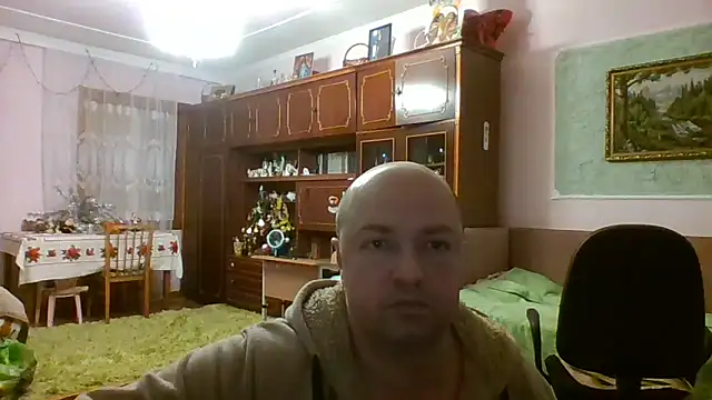 Luceriusbigass live sex cam