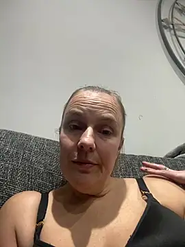 scrummymummy2's cam snapshot