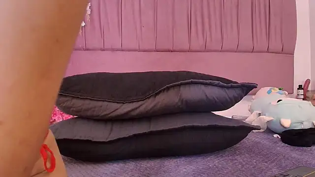 nathalya_summer's cam snapshot