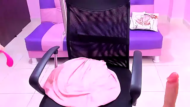 blondie_dirtysquirt's cam snapshot