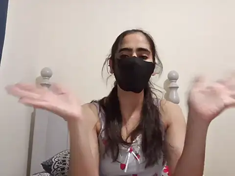 EchoicUlama live sex cam