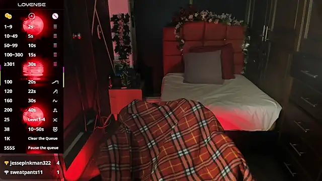 SexyNaf's cam snapshot