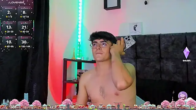 nolan_twink1 live sex cam