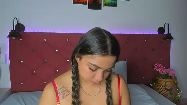 Abril_Gomez06's cam snapshot