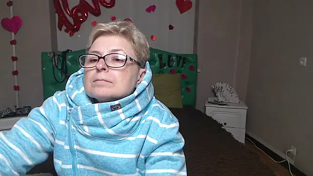 EmiliaGree's cam snapshot