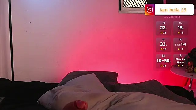 yourtoybella's cam snapshot