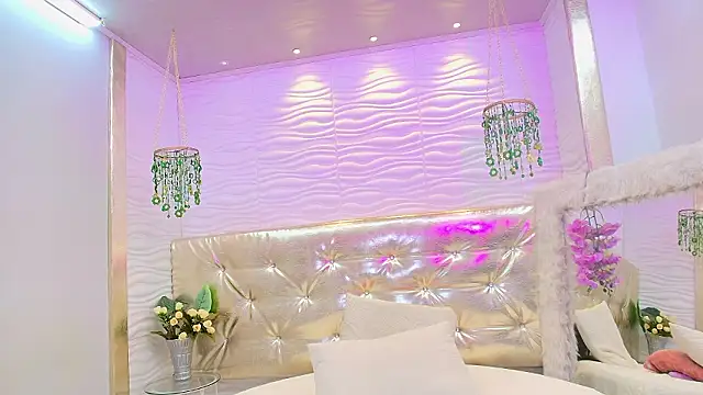 alanna_blaze's cam snapshot