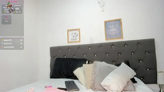 Eva_Forbs10's cam snapshot