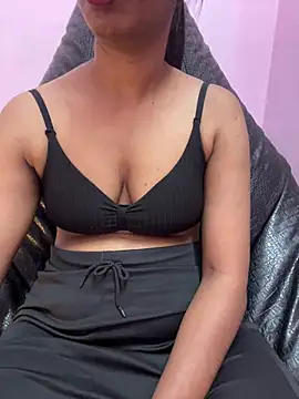 tamil_Aarathi's cam snapshot