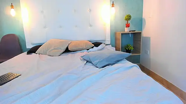 Heidy_milf's cam snapshot