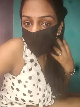 larahotg's cam snapshot