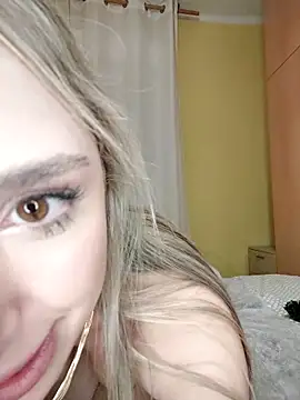 mikateen live sex cam