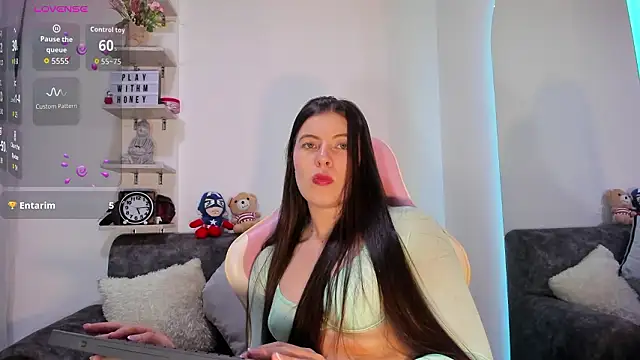 KatieCortes's cam snapshot