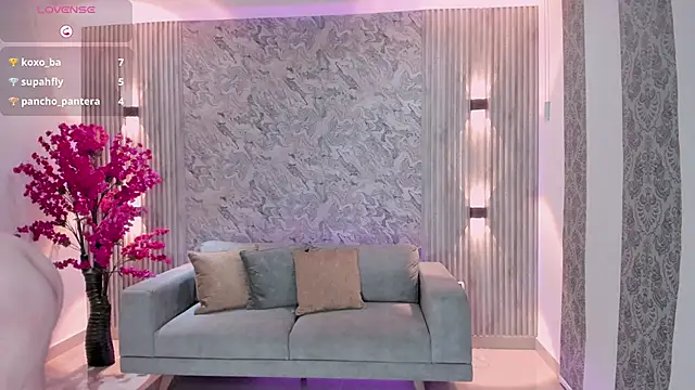 karlie_small's cam snapshot