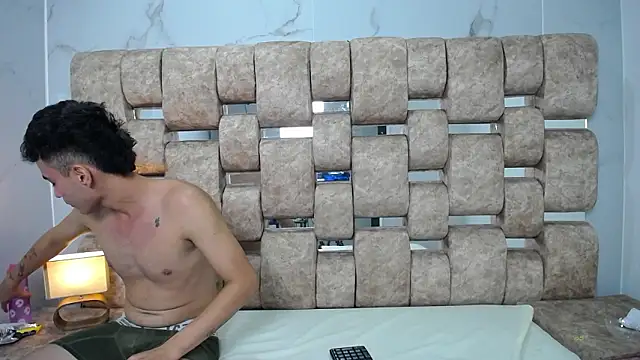 KathyAiden's cam snapshot