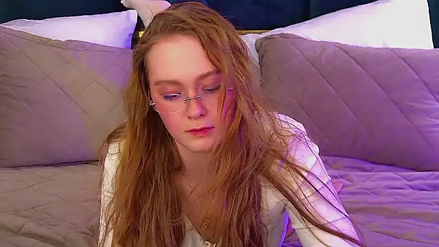 AgataFoxley's cam snapshot