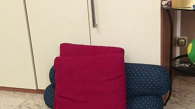 ScarletVerdi's cam snapshot