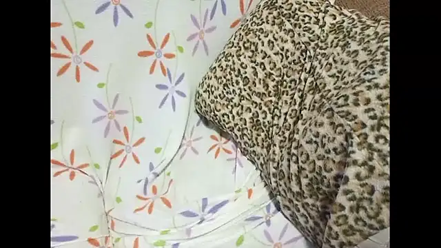 ForeversweetXX's cam snapshot