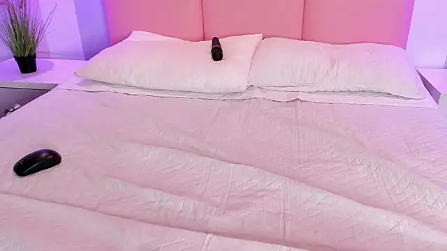 JulianaValencia's cam snapshot